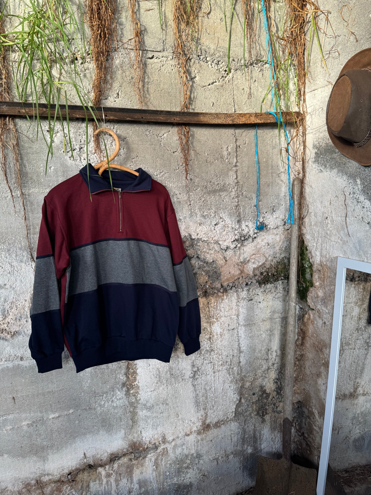 Men’s vintage jumper zip neck
