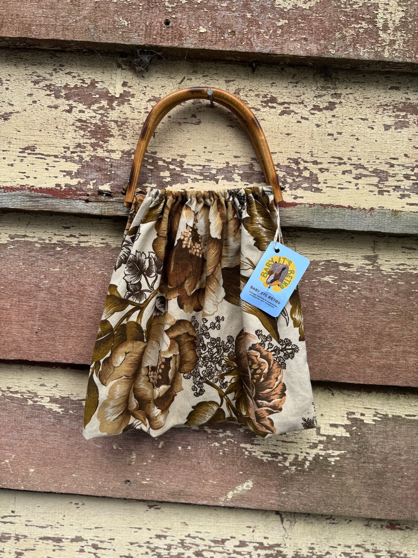 Vintage bag with cane strap