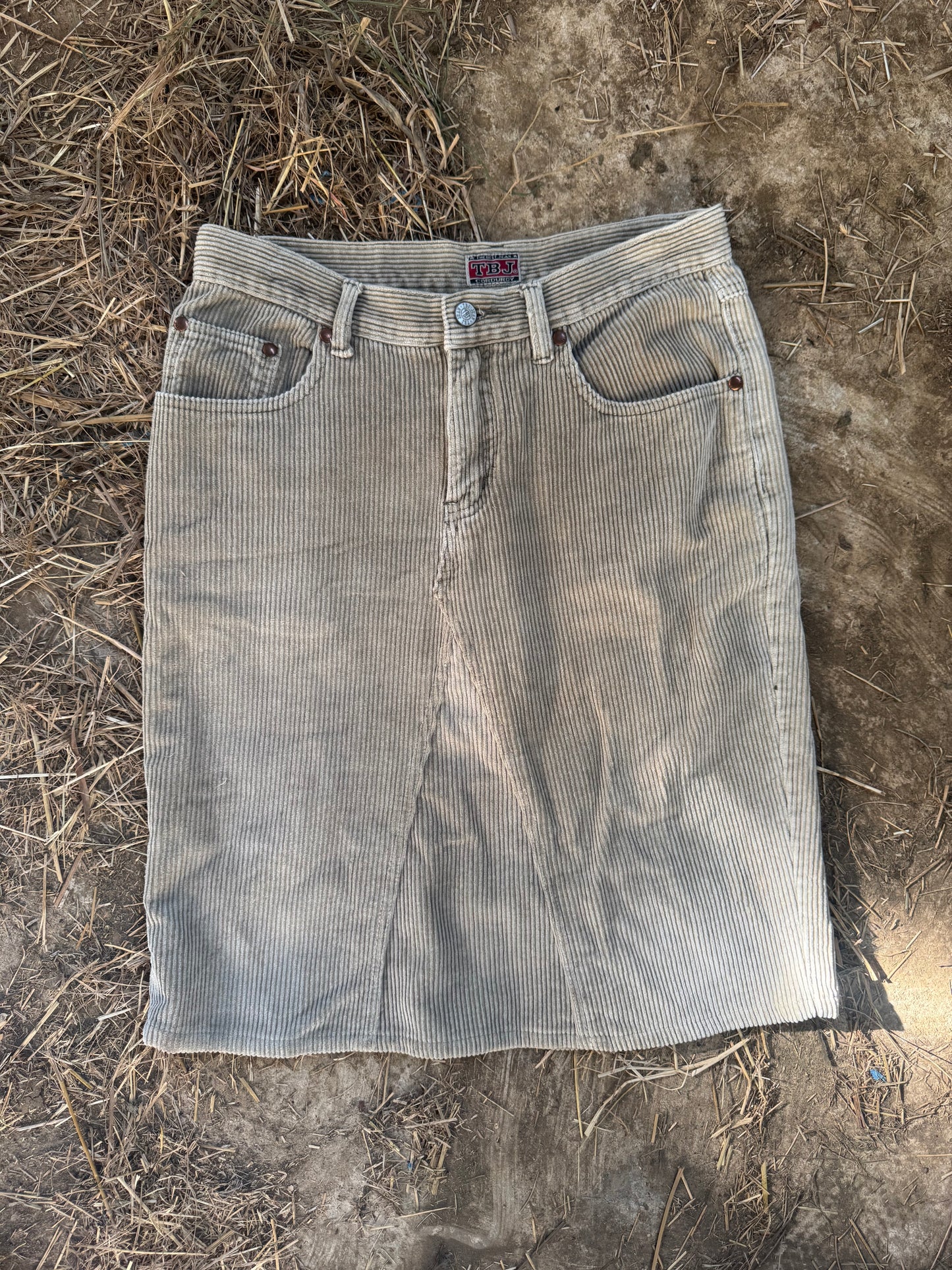 Corduroy skirt