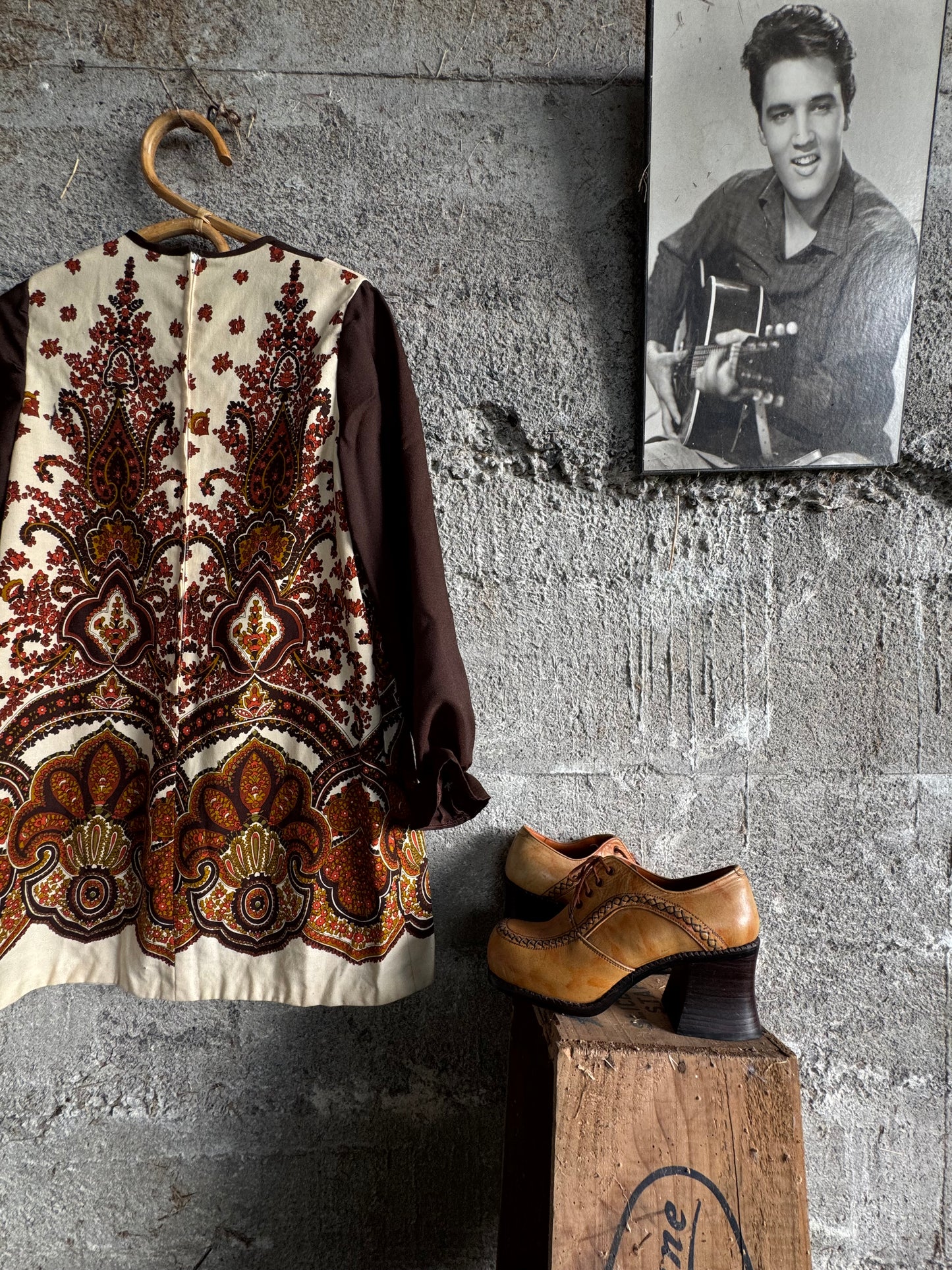 1970s shift dress