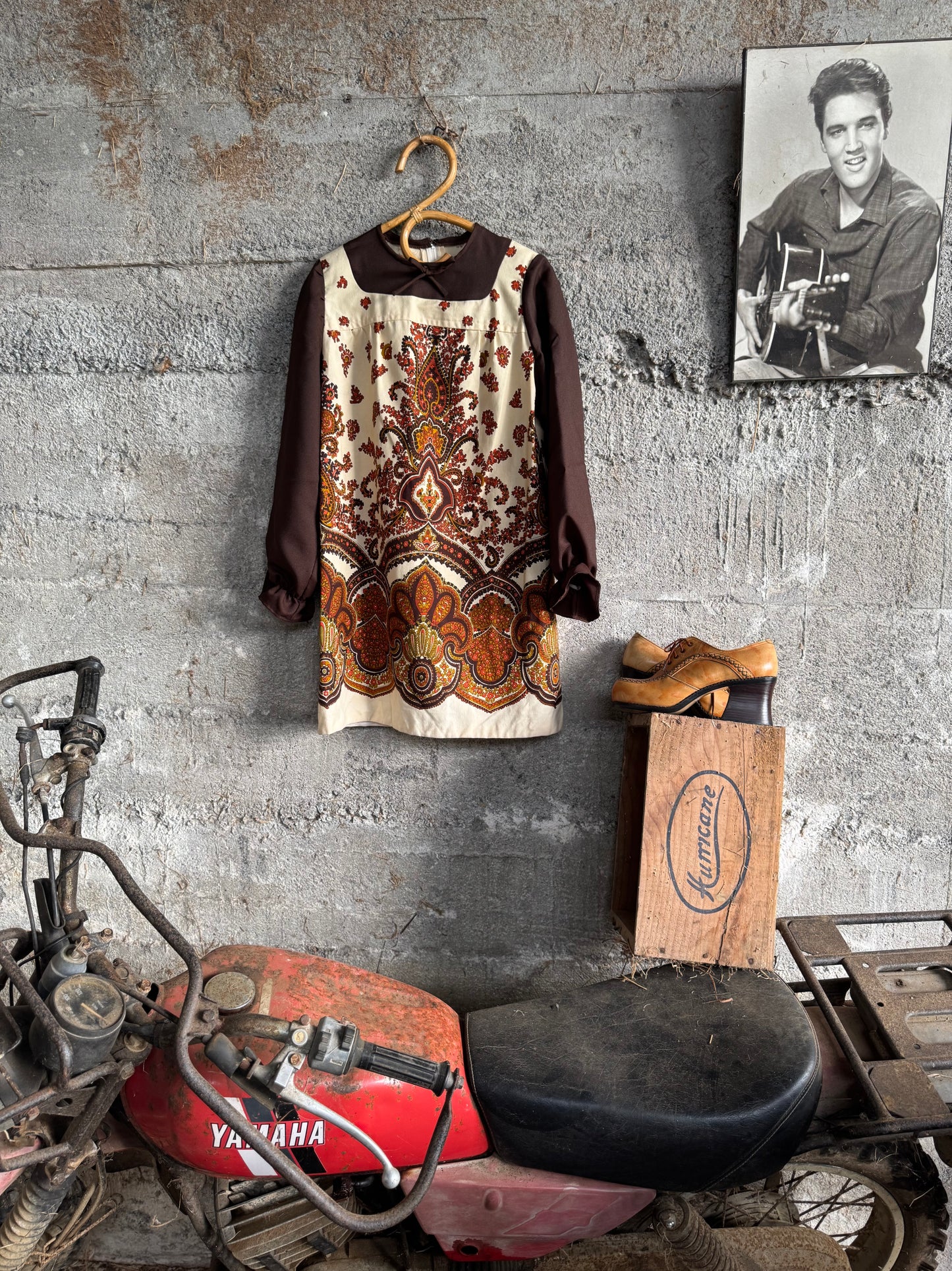 1970s shift dress