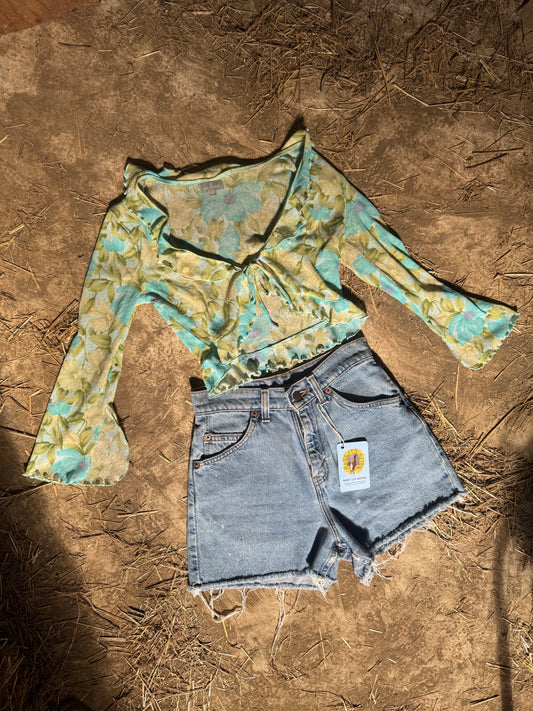 Mesh tie top
