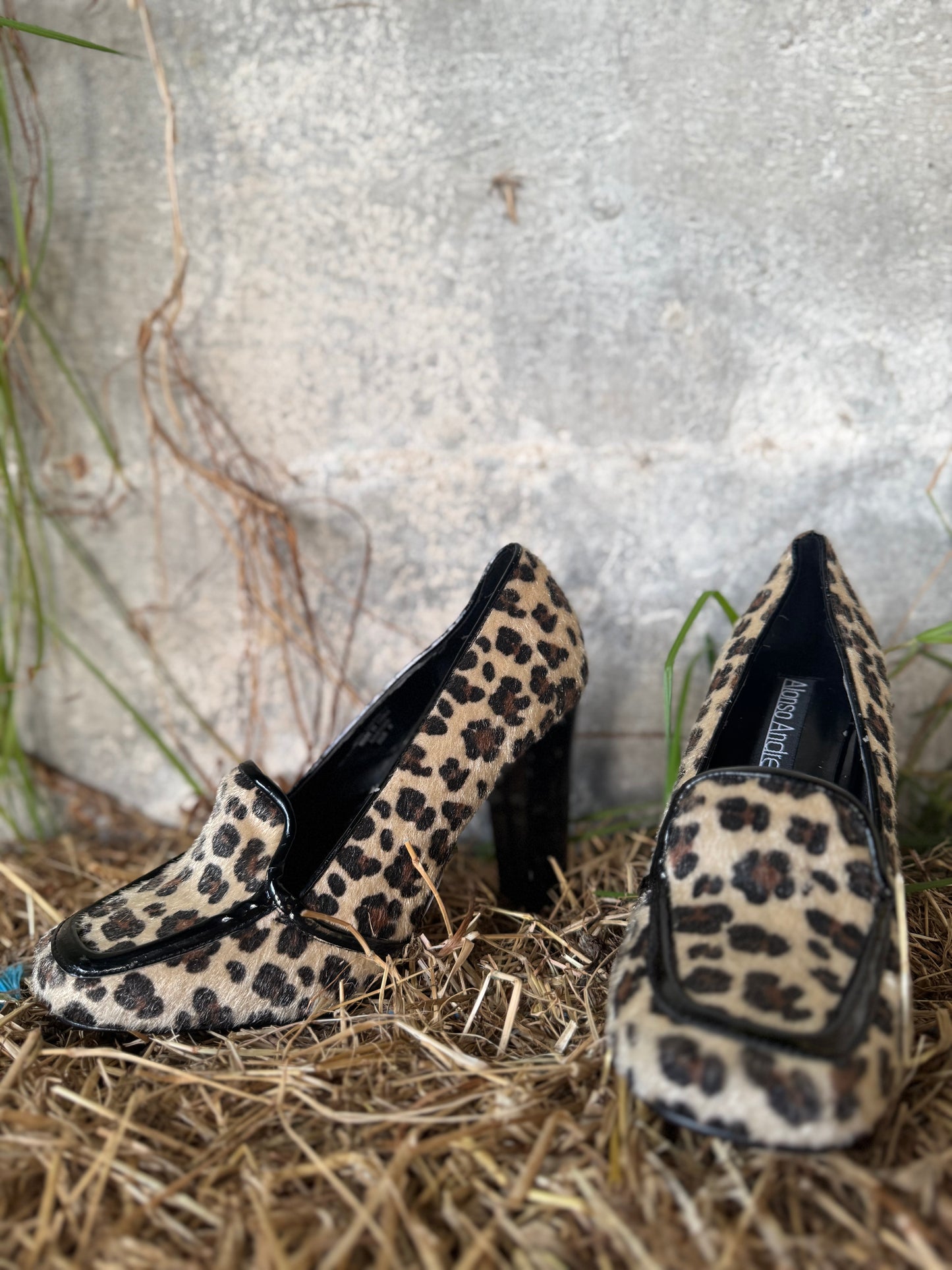 Early 2000s leopard heels