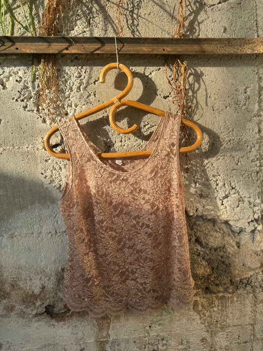 90s lace singlet scalloped trim